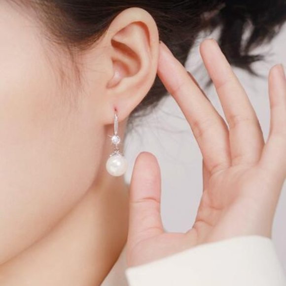 earring